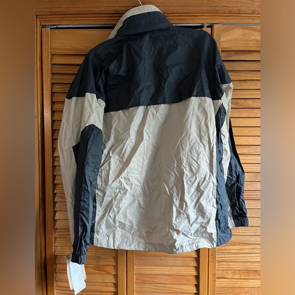 Columbia lightweight jacket - Picture 3 of 5